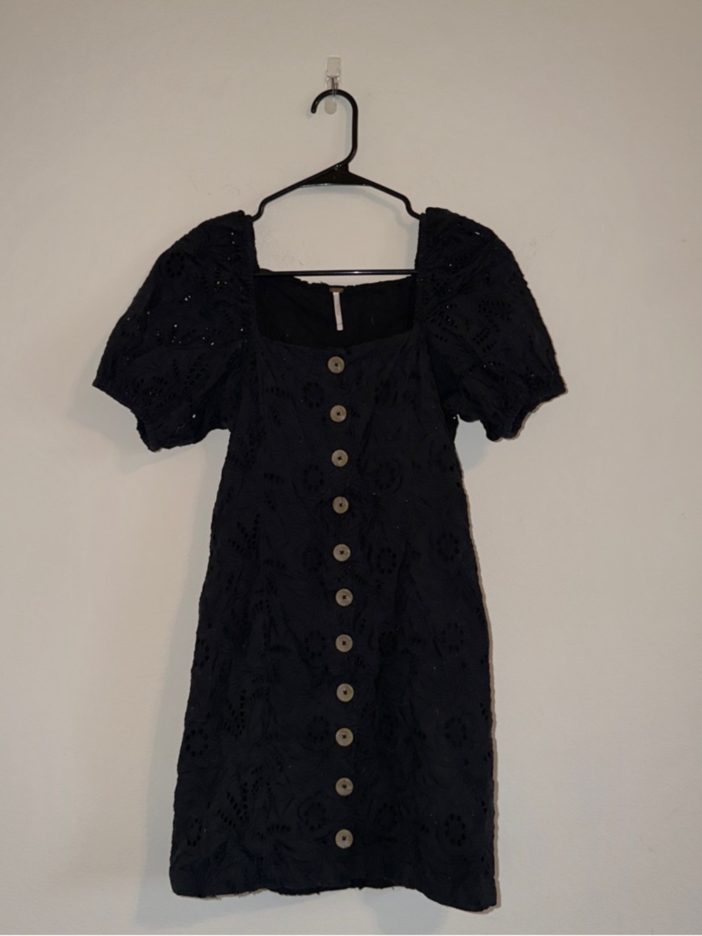 Black Eyelet Button-Front Puff Sleeve Dress